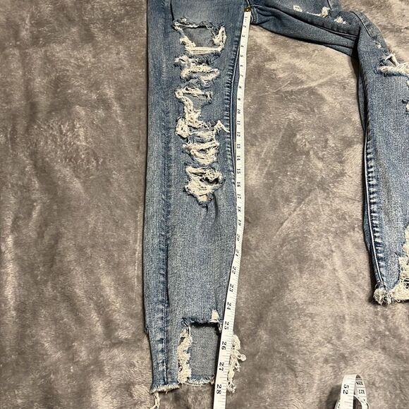 American Eagle Next Level Stretch Distressed Jean - Picture 4 of 9